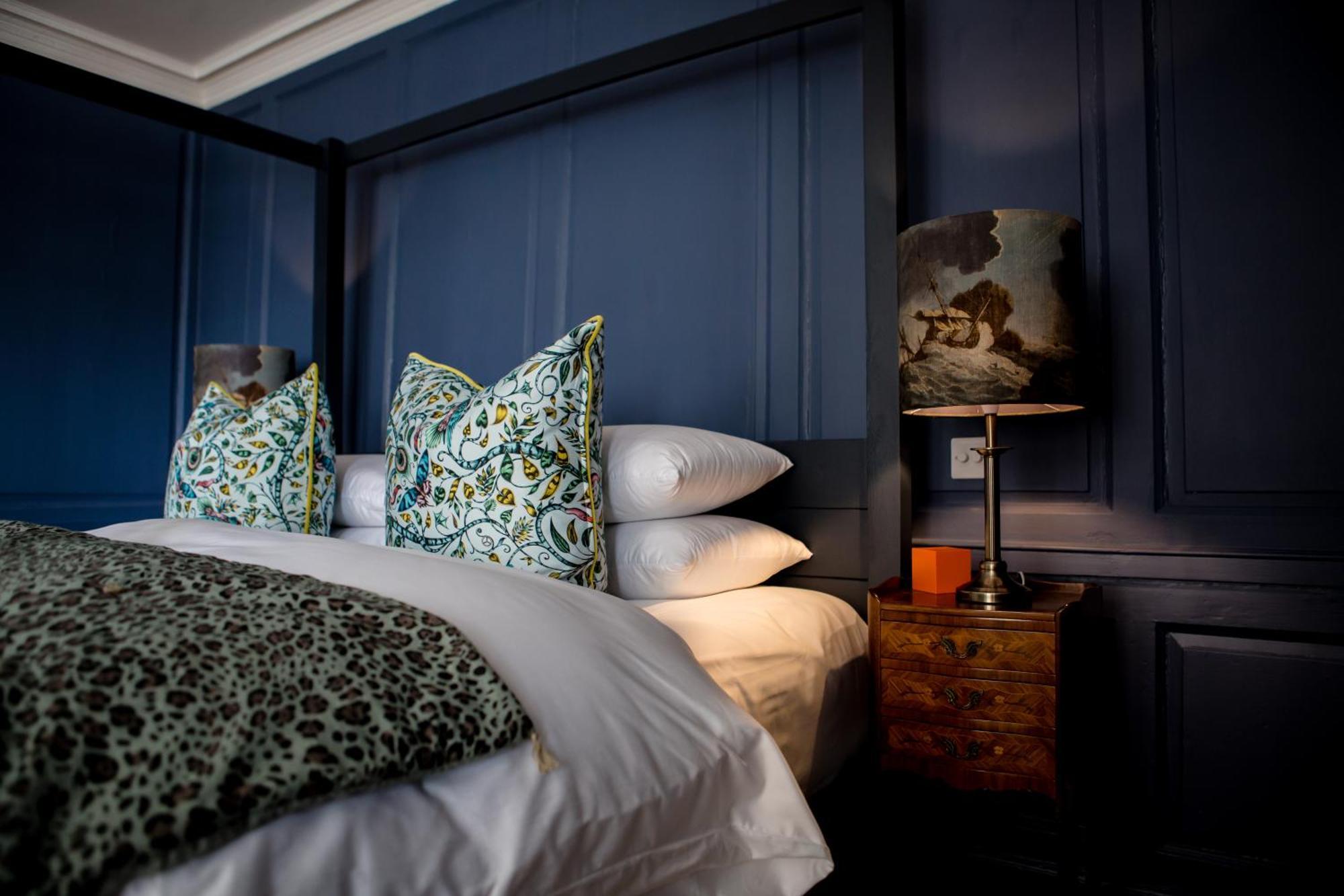 Moore House Hastings Room photo